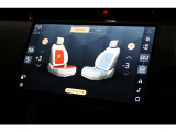 大型ディスプレイ上でシートヒーターの設定や温度調整が行えます。グラフィック表示により左右個別の温度段階や作動状況をひと目で把握できるインターフェースです。