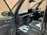 ■POINT■収納も車によってついている場所や大きさが異なります。実際に現車を確認していただき、使用用途を考えながら確認してみてください!