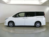 トヨタならではの「3つの安心」をセットにした『トヨタ認定中古車』です。「まるごとクリーニング」「車両検査証明書」「ロングラン保証」付き。