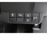 ホンダセンシング搭載!誤発進抑制機能・路外逸脱抑制機能・歩行者事故低減ステアリング・車線維持支援システム・先進車発進お知らせ機能など多彩な先進安全機能でより安全で快適なドライブを支援します。