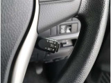 アクセルペダルを踏み続けることなくセットした一定速度を維持する機能であり、運転者の疲労軽減並びに同乗者の快適性が向上するとても便利なクルーズコントロール付き(*^^*)