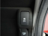 ◆VSA◆横滑り防止装置が装備されています。コーナーリング時の横すべりを抑える機能と、車両の急激な挙動変化を抑える機能で、安定した走行を実現しています。運転に安心とゆとりが出来ます。