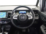 ◆ハンドル全体◆各種スイッチがハンドルから手を放さず操作できるので運転中でも楽に操作できます。