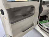 車両状態証明書修復歴の有無も一目瞭然。機能や内装・外装、走行距離、修復歴の有無をチェックし、クルマの状態を10段階にした車両状態証明書。数字や記号を使ってわかりやすく表示しています。