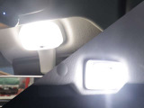 ルームランプはLEDになっております!