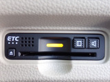 ■【ETC車載器】が装備されています。セットアップをしてお渡しとなり、ETCカードを差し込むだけで高速道路の利用が可能です。