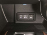 充電用USB端子とディスプレイオーディオ用USB入力端子が設置されています(すべてType-C)