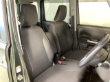 指定工場併設で末永く品質を保ちます。12ヶ月点検や車検はもちろんのこと、国家資格整備士によるお車のアドバイスも致します。