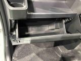 実用的な収納が、車内の各所にあります♪