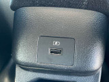 後席にもUSB充電ポート装備!