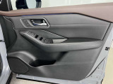 2wayのメモリーシート機能付き、運転される方のシートパターンを記憶可能です。