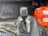 運転ラクラク6AT!下り坂等でエンジンブレーキを強く掛けたい時にカンタン操作でギアを下げられます☆