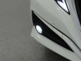 LEDフロントフォグランプを装備しております。
