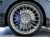 BMW純正アルミホイールです。納車時にはアルミホイールコーティングも承っております!是非ご検討下さいませ。
