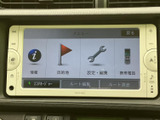情報や目的地、設定などを画面から選べるメニューを備え、必要な項目を確認しやすい構成です。日々の移動に役立つ機能をまとめて扱え、使いたい内容を探しやすいのも便利です。