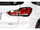 BMW認定中古車は360&deg;チェックリストに従い徹底的にチェック致します。機械的な箇所や電気系、コンピュータなどを詳細に点検。交換基準に達した部品は整備した後にご納車致します。