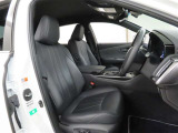 長時間の運転でも疲れにくいシートです。