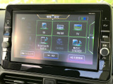 画面にはラジオやテレビ、Bluetooth Audioなど複数の選択肢が並びます。使いたい音源を表示から選べるため、目的に合わせたオーディオ利用がしやすく、日常の移動を快適にサポートします。