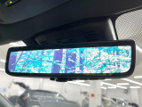 【デジタルインナーミラー】後席の大きな荷物や同乗者で後方が確認しづらい時でも安心!カメラが撮影した車両後方の映像をルームミラー内に表示。クリアな視界で状況の確認が可能です!