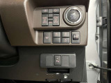 運転席周辺にある各種スイッチ画像です。
