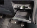 ネットでお車をお探しの方でも、お車の状態が一目で分かりやすい評価表 表示。トヨタ検査員による品質評価表つきで車両の状態詳細を明記致しております。自信を持っておすすめ出来るお車です。