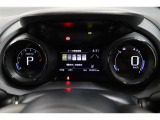 マルチインフォメーションディスプレイ付きのメーターです!エコ運転へ導く多彩な情報を表示してくれます。