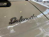 限定車のエンブレムが少ないFIAT500ですが、ドルチェビータベースの限定車にはこのエンブレムが不可欠ですね。国内150台限定モデルの専用バッジを装備。特別な一台である証です。