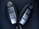 『インテリジェントキ-』機械的な鍵を使用せずに車両のドアの施錠/解錠、エンジン始動が可能なシステムです!