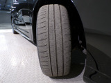 【純正アルミ】純正アルミ装備車です。走りもキビキビ見た目も格好良いです。見た目を重視する方には欲しい装備です!