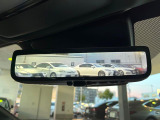 【デジタルインナーミラー】後席の大きな荷物や同乗者で後方が確認しづらい時でも安心!カメラが撮影した車両後方の映像をルームミラー内に表示。クリアな視界で状況の確認が可能です!