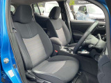 ゆったり座れる運転席です