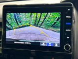【バックカメラ】駐車時に後方がリアルタイム映像で確認できます。大型商業施設や立体駐車場での駐車時や、夜間のバック時に大活躍!運転スキルに関わらず、今や必須となった装備のひとつです!