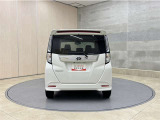 リヤ、後ろから見るとまた車の印象が変わってきますね☆☆