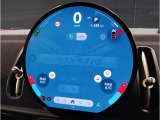 『運転』に対するBMWのこだわりはメーターパネルにも表れております。視野性の良いメーターパネルは疲労感の軽減と、運転の楽しさをもたらしてくれます。