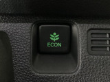 ★ECONスイッチ★ エコドライブを加速しよう!スイッチをONにすると、運転の仕方によるロスを抑え込み燃費をよくするようクルマが頑張ります(*^ー^*)燃費向上にチャレンジ♪