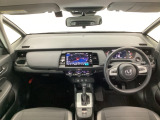 【前方視界】開放的な前方視界!運転がしやすく疲れにくいです♪窓が大きく、見通しがとっても良いおクルマですよ♪