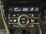 車内空調は&rdquo;AUTOエアコン&rdquo;にお任せ。運転に集中出来ますよ!