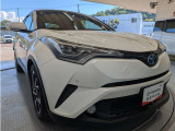LEDヘッドライトです。デザイン性がよくとても明るいので、夜間の走行や悪天候でも安心です。しかも長寿命!