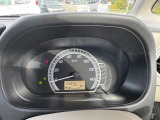 当店ではヘッドライトの磨きの施工しています。中古車に多いヘッドライトのクスミもありません。お乗りのお車でも施工出来ますのでご相談下さいませ。