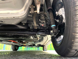 お車を安心してお乗りいただく為には、足回りの定期点検が欠かせません。サービスサポート(有償保証)では無料点検もご提供しており、安心のカーライフをお過ごしいただけるサポート体制が整っています。