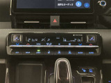 シートヒーターも装着されており、冬場も快適なドライブをお楽しみいただけます。