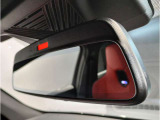 ☆BMWのルームミラーには自動防眩機能が備わっております。後続車のヘッドライトの明るさで幻惑されるのを防止☆