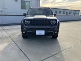 「どこにでも行ける。何でもできる。」Jeepに息づく自由の精神はその素晴らしい性能で、Jeepだから辿り着ける未知なる世界へ誘い心と身体を開放します。