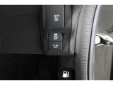 【横滑り防止装置】ドライバーの安全運転をアシストしてくれる装備が充実しています☆ドライバーの不安を安心へと変えてくれますね。