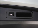 ◆パワーテールゲート◆キーや運転席のボタン、ハンズフリー機能など多彩なアクセスで自動開閉できます。