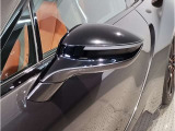 【BMWミラー】視認性の高いスタイリッシュなミラー。自動防眩機能も付いており夜間のドライビングをサポートします。