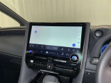 ディスプレイオーディオを装備。スマホとクルマをつなぐことで、これまでのナビに加えて、いろんなサービスが楽しめます。