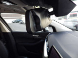 BMWはETCをルームミラーに一体化させていますので、余計な機器がダッシュボード周りに出ず、インテリアのデザインを損なわないのもポイントです。