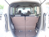 ◆定員乗車時のカーゴルームです。普段のお買い物の荷物やたくさんの収納が可能です。