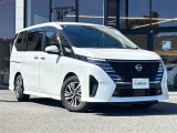 店舗にて現車の確認もいただけますので、お電話で在庫のご確認の上是非ご来店くださいませ。